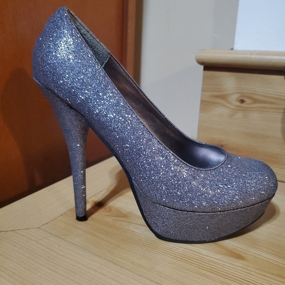 Bonniebel Pewter Stilletto Pumps - Picture 6 of 9